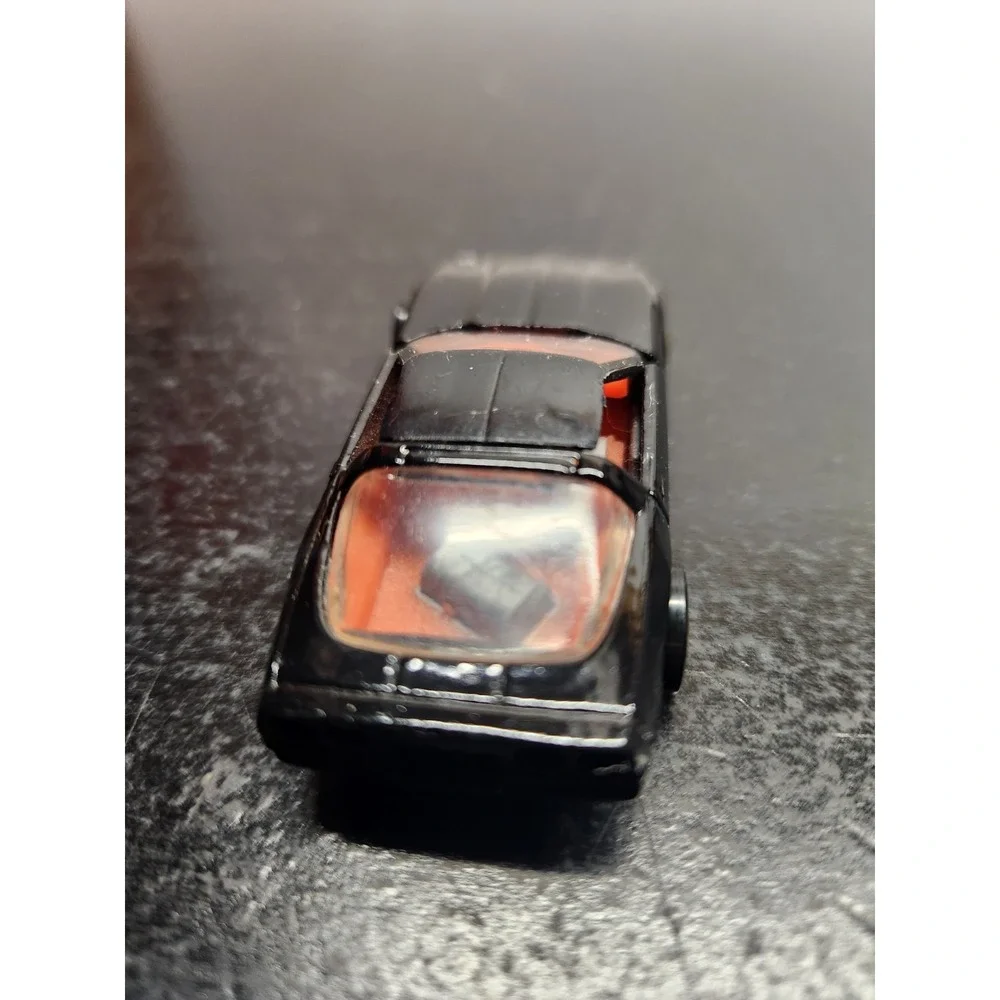 1982 Hot Wheels 80's Corvette - Moveable Hood‎ and Hatch